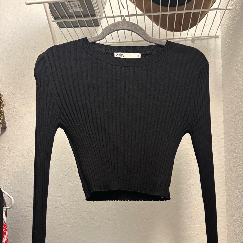 Zara Black Ribbed Cropped Blouse